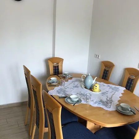 Kolner Ferienwohnung Nahe Messe Mit Terrasse Apartamento *
